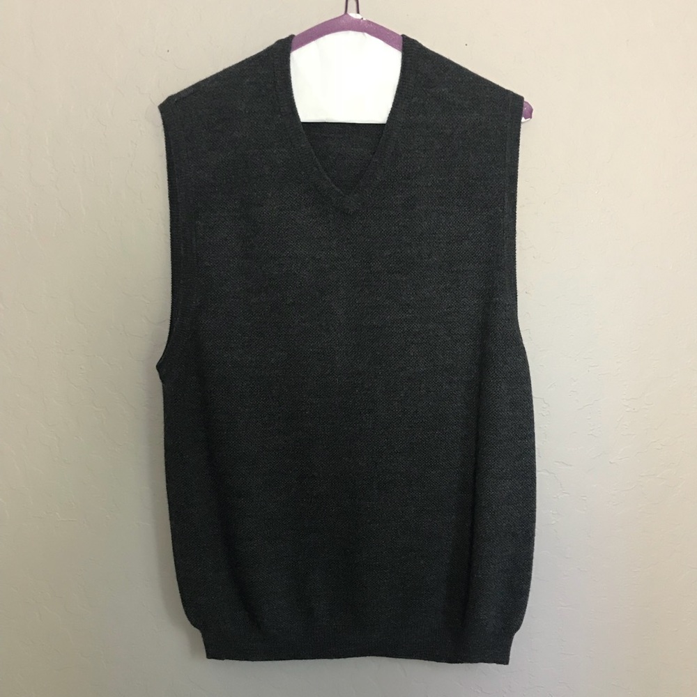 Geoffrey Beene Lightweight Wool Blend Vest